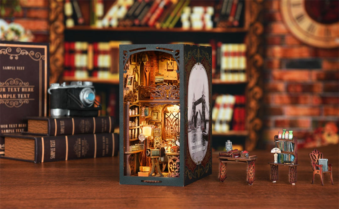 Book Nook DIY Film Darkroom