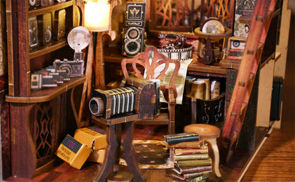 Book Nook DIY Film Darkroom